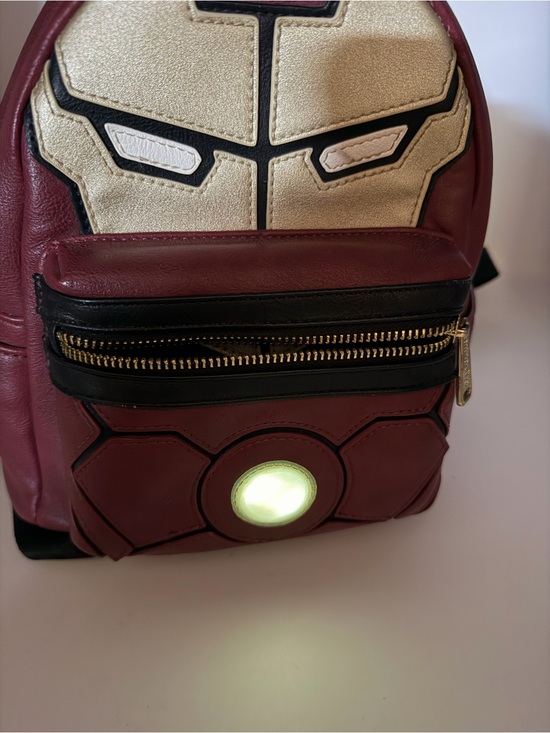 Loungefly Marvel Iron Man Mini Backpack Red Gold Light Up Arc Reactor READ main image 8